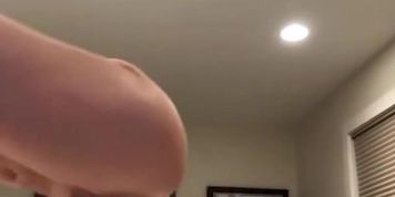 Sexy MILF Big Squirt On Cam (Onlyfans)
