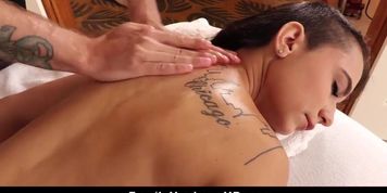 Slutty Sis Gets Stepbrother To Massage &Amp; Screw Her Shaved Pussy