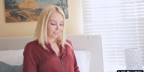 Big Butt Wife Just Wants To Relax (Aaliyah Love)