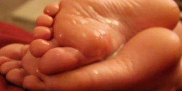Huge Load Of Cum Over Sexy Feet Soles