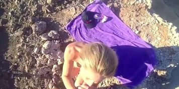 Couple Amateur En Vacances Baise Au Bord Du Lac