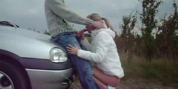 Outdoor Amateur Delights With Hot Babes