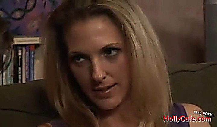 Milf Fucks Younger Fuck Roxanne Hall