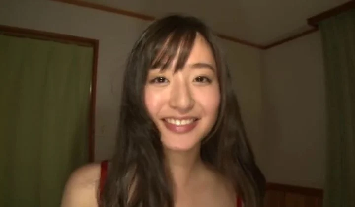 Cute Solo Japanese Idol Yurimurakami Gravure