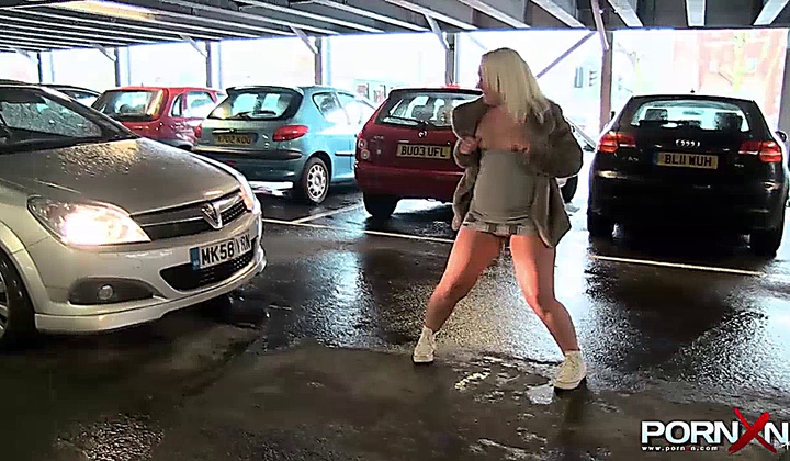 Pornxn Mature Blonde Public Pissing