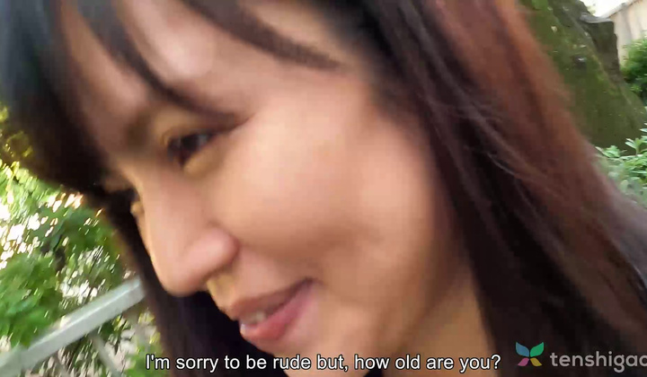 Rei Hoshino Is An Older Japanese Married Woman Looking For Fun