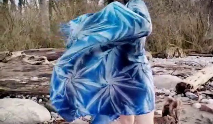 Asian Slut Is On The Beach Naked Posing
