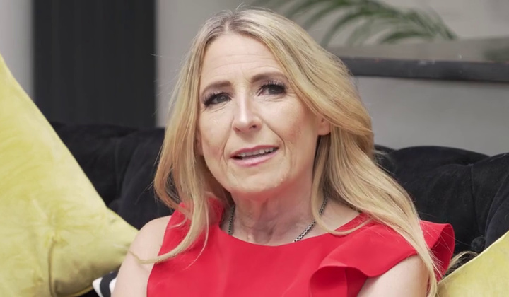 English Gilf Has Potential Tenant Ir Assfuck Her