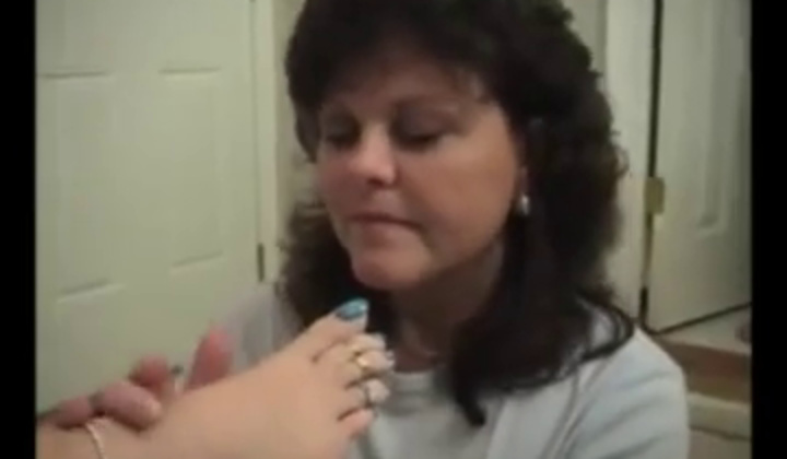 Mature Lesbian Sucks And Licks Feet