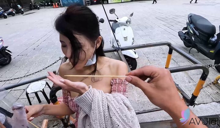Pov Date With Busty Hottie Xian\'Erai